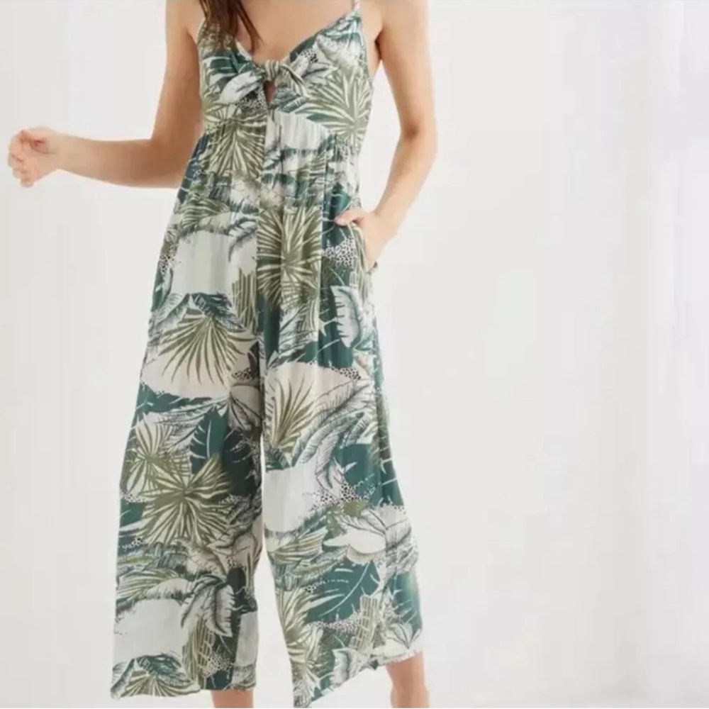 NWT Aerie‎ Tropical Leaf Print Tie Front Wide Leg Jumpsuit With Pockets Size XS